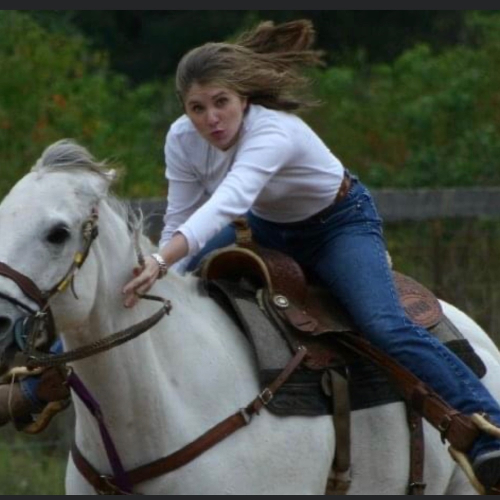 Meet your Posher, Kelli